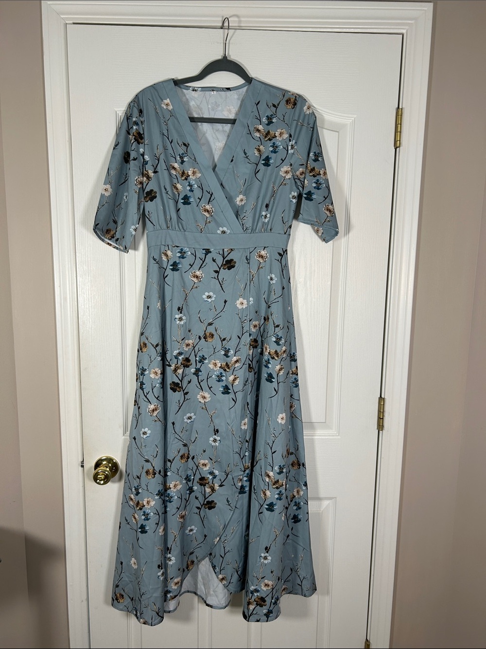 Light Blue Floral Wrap Style Midi Dress size L